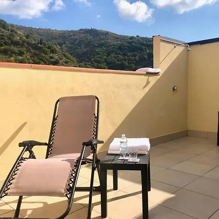 Nyaraló Yoel's House